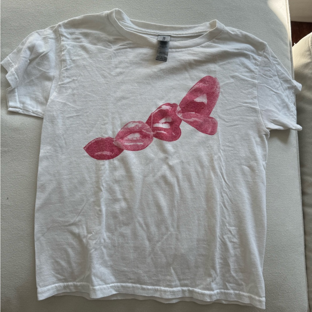 In Print we Trust graphic tee